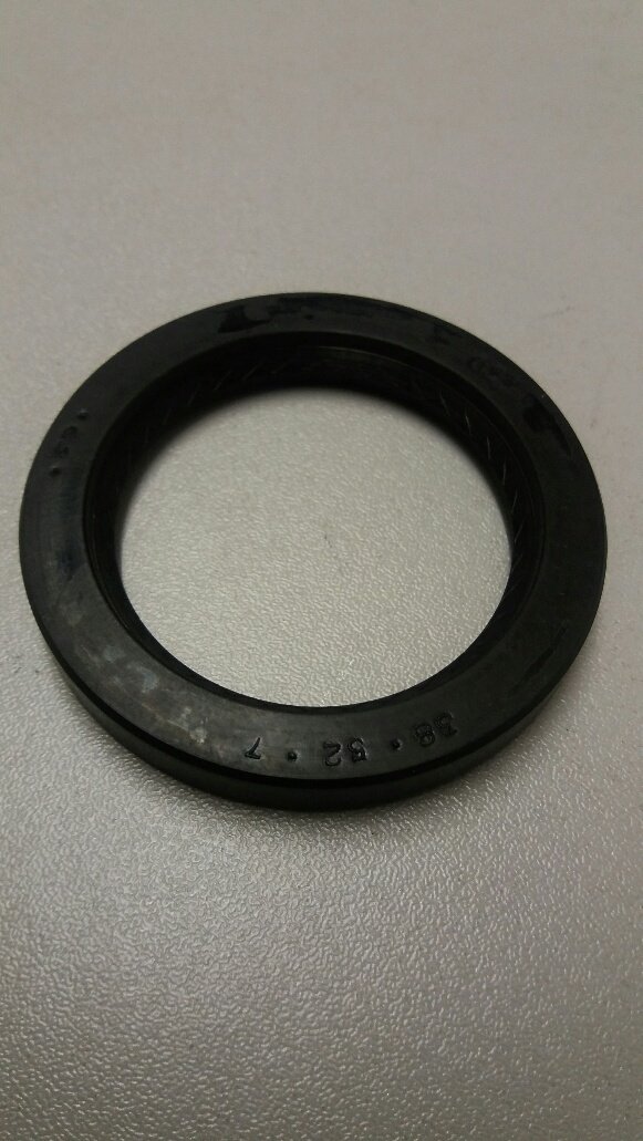 Land Rover front camshaft oil seal