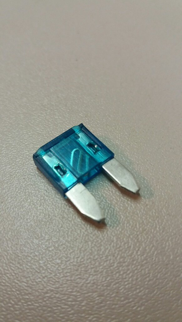15 amp mini blade fuse